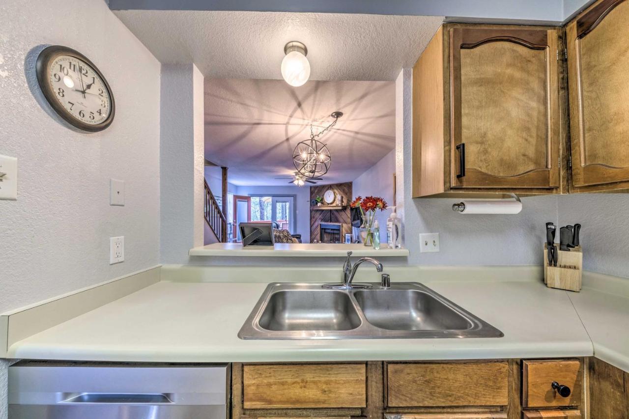 Hike, Golf And Explore Ruidoso Retreat With Deck! Bagian luar foto